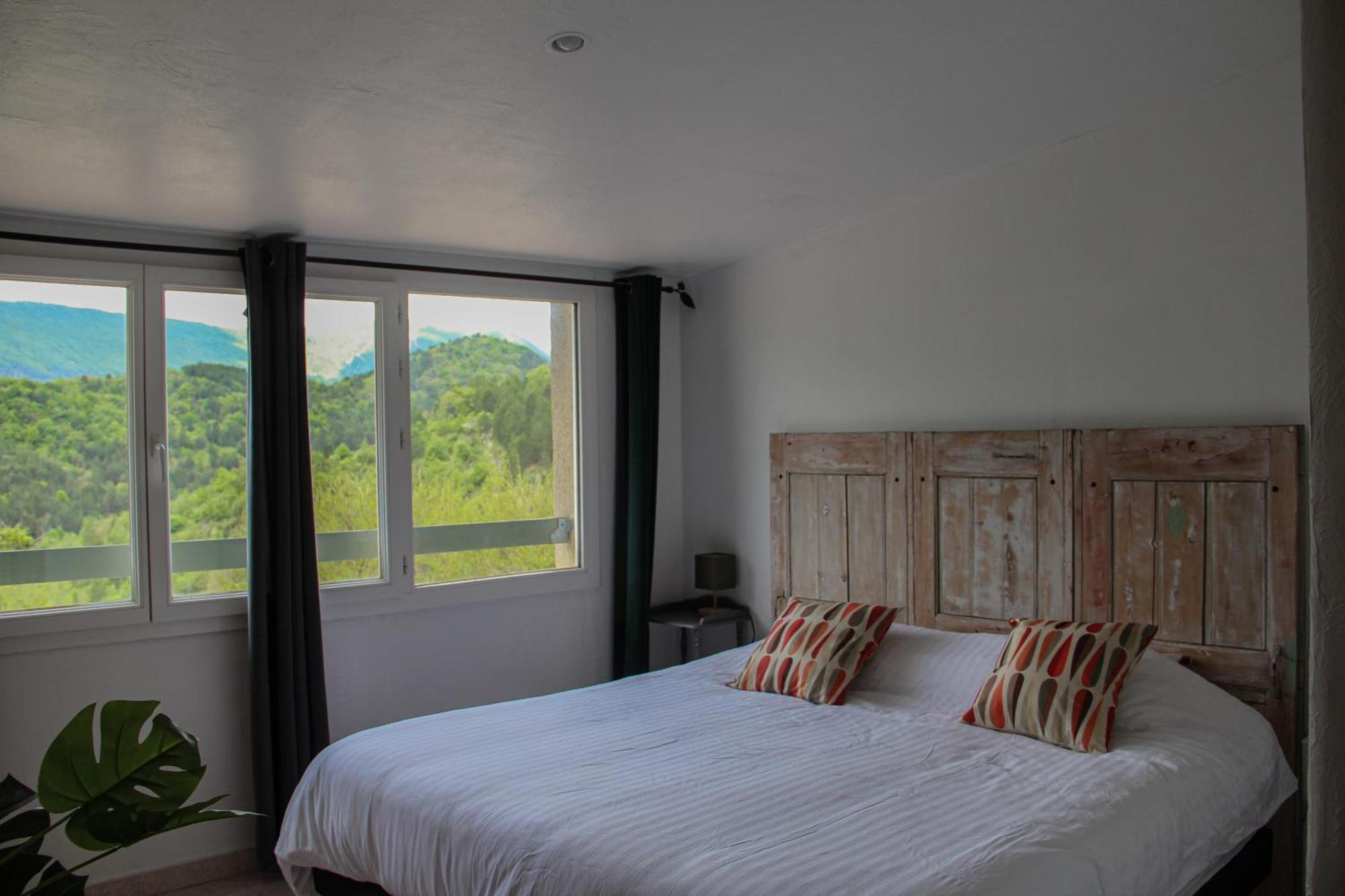 Les Ricoux Apartment Montfroc Екстериор снимка